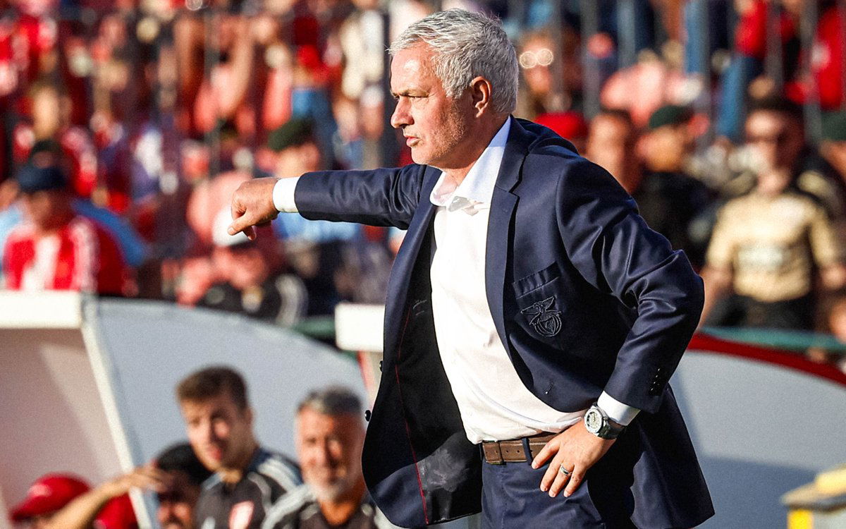 Mourinho: “Neto farà la storia. Questa sera abbiamo meritato, ma qualcuno dirà che non era il solito Napoli” article-post