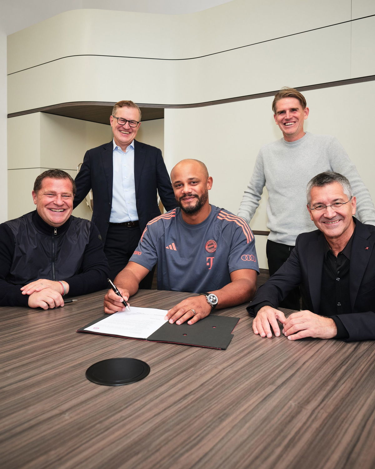 Ufficiale: Bayern Monaco, Kompany rinnova fino al 2029 article-post