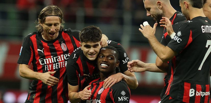 La nuova vita di Leao da attaccante corre spedita: tre reti in due presenze da titolare. E aspetta Pulisic preview