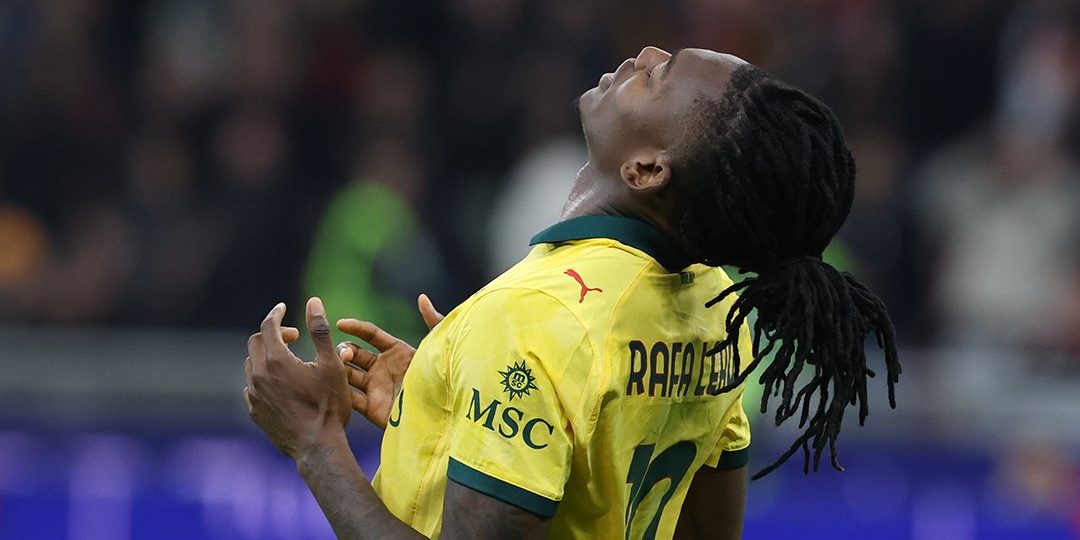 Super Leao ribalta la Fiorentina e porta il Milan in vetta: 2-1 a San Siro article-post