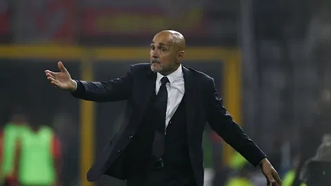 Spalletti: “Mi dispiace che Kalulu debba prendere del bischero da Chivu dopo due torti” preview