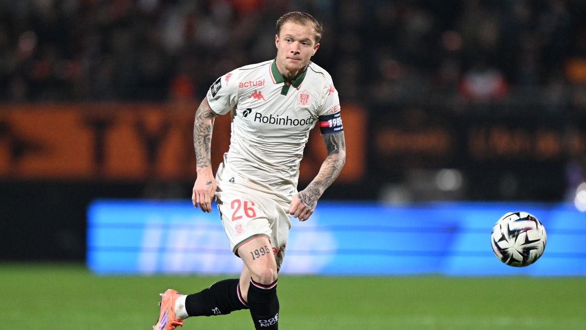 Nizza, assalto dei tifosi al centro sportivo. Calci e sputi contro Boga e Koffi article-post