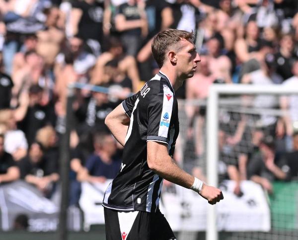 Bertola: “Mi dispiace non aver giocato questo inizio di stagione, sono scelte dell’allenatore” preview