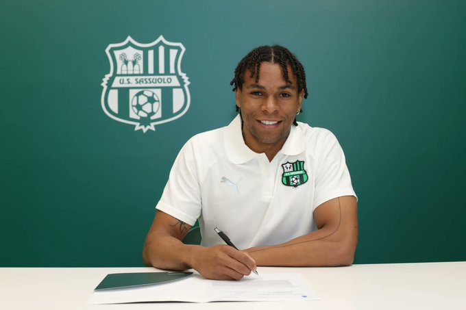 Ufficiale: Laurienté rinnova con il Sassuolo fino al 2029 preview
