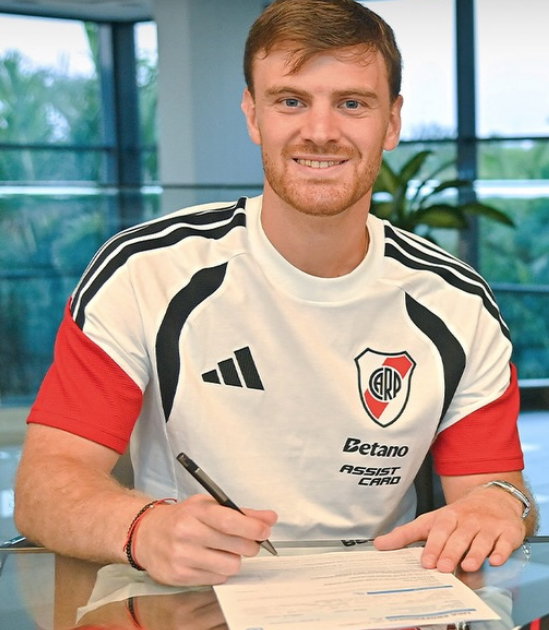 Ufficiale: Beltran vola al River Plate fino al 2027 dalla Fiorentina preview