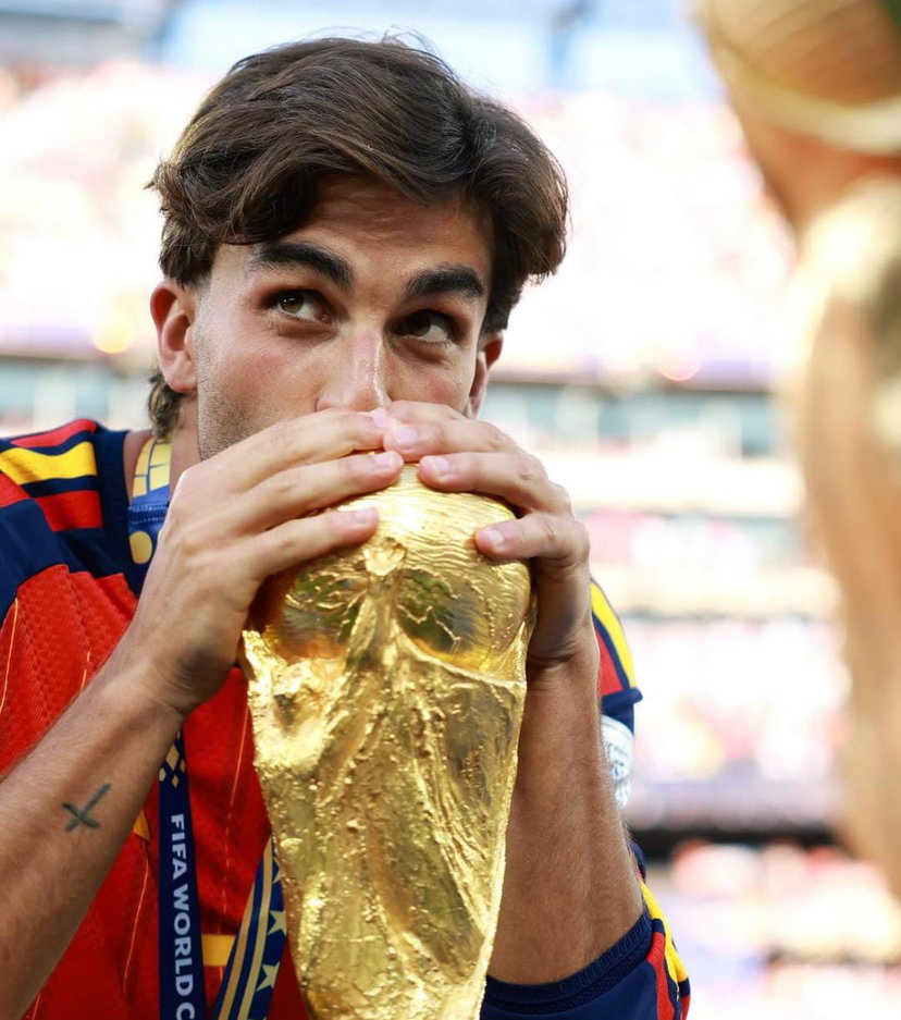 Ferran Torres: “Ho un contratto col Barça, ma nel calcio non si sa mai. Spero di prendere la decisione giusta” preview