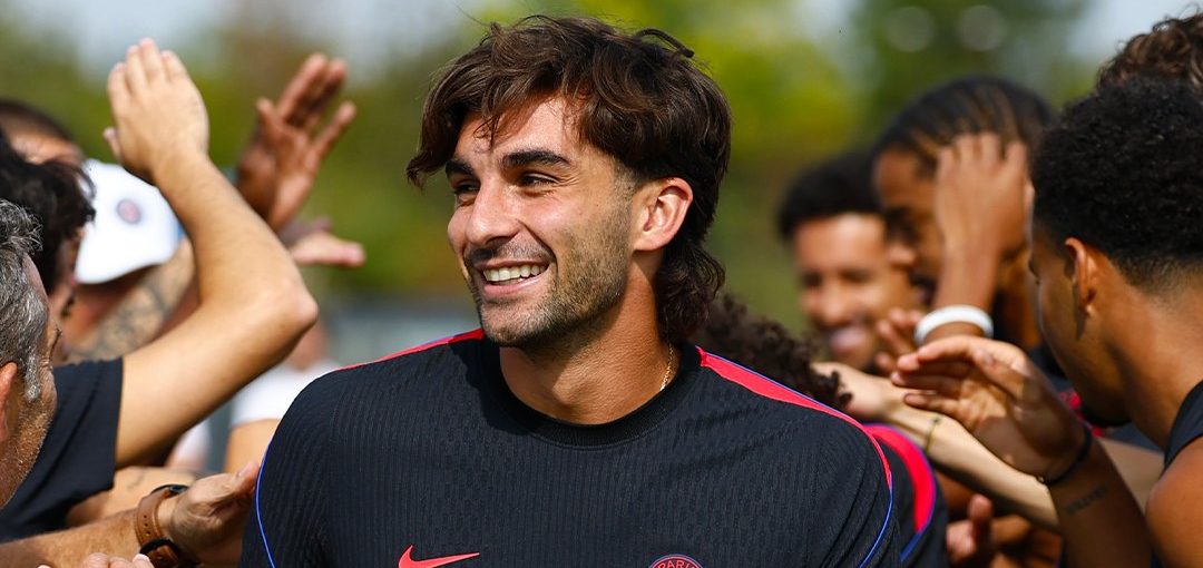 Ferran Torres: “Mi dispiace non aver portato Pedri con me a Parigi, mi manca molto” article-post
