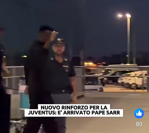 Juve, Sarr è arrivato a Torino preview