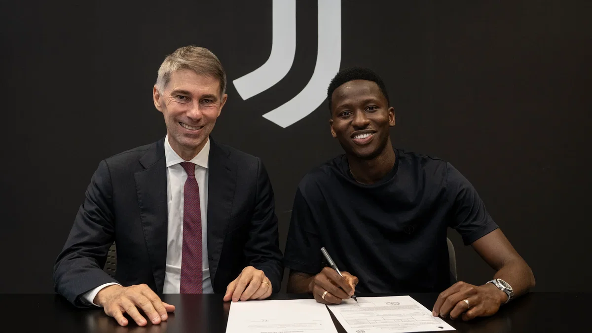 Ufficiale: Sarr nuovo giocatore della Juventus article-post
