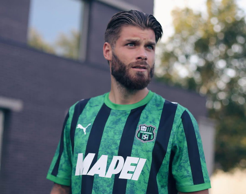 Ufficiale: Caleta-Car è un nuovo difensore del Sassuolo preview