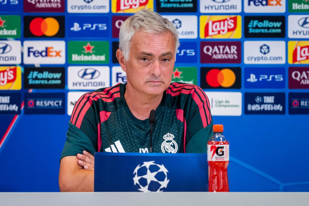 Mourinho: “Endrick alla Roma è impossibile. Povero Hermoso, lo abbiamo ammazzato” article-post