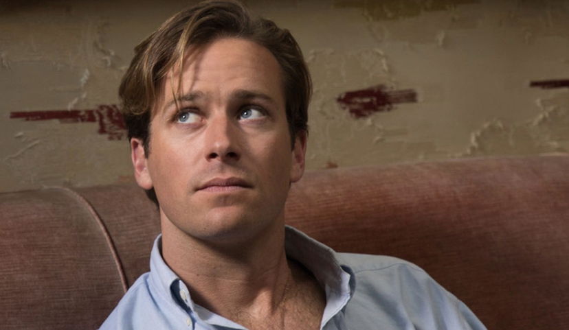 Armie Hammer divorzia dalla moglie: il commovente messaggio article-post