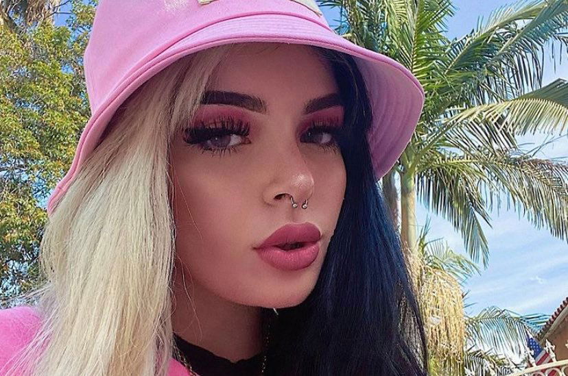 Spuntano vecchi post disgustosi della webstar Rosalba, che risponde imbarazzata preview