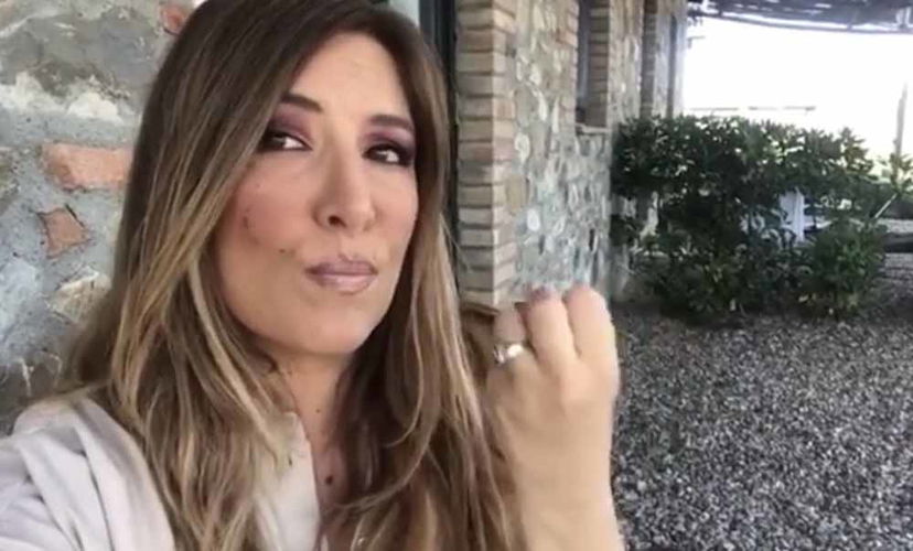 Selvaggia Lucarelli invia un video messaggio provocatorio ad Alessandra Mussolini preview