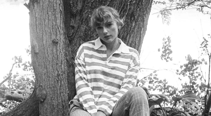 Taylor Swift, record per Folklore: ecco quante copie ha venduto fino ad oggi preview