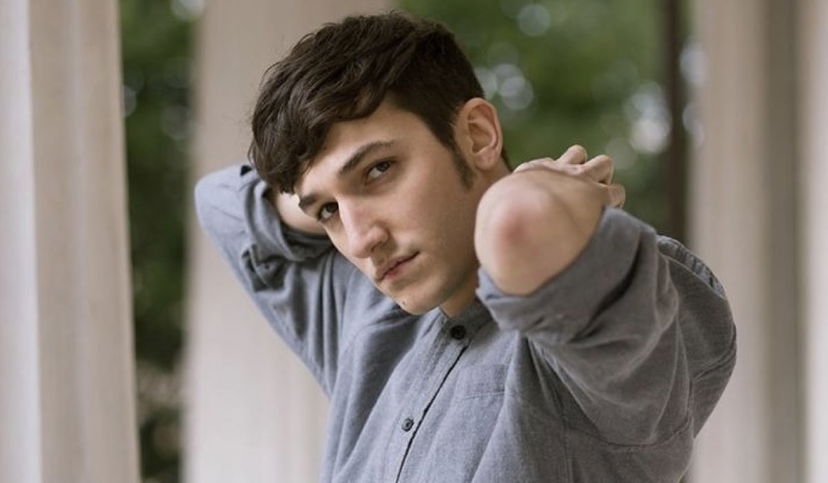 Pietro Turano di Skam Italia vittima di omofobia da delle fan della serie (VIDEO) preview