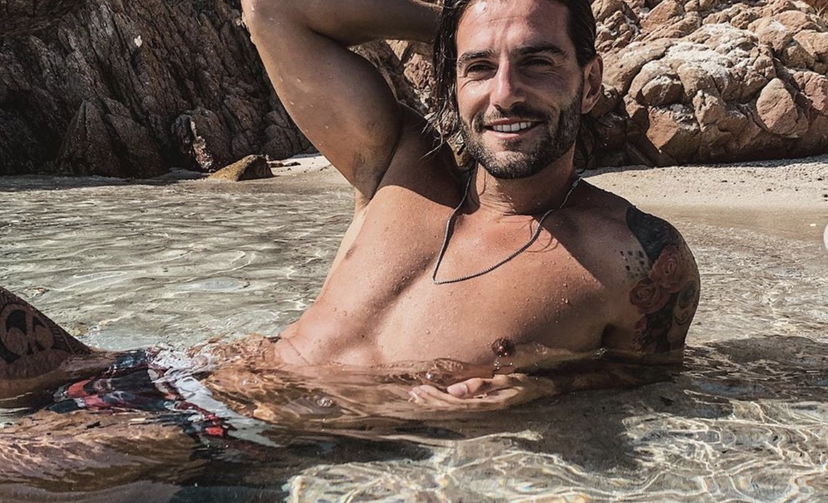 La lista dei vip di ritorno dalla Sardegna che sono positivi al Covid-19 preview