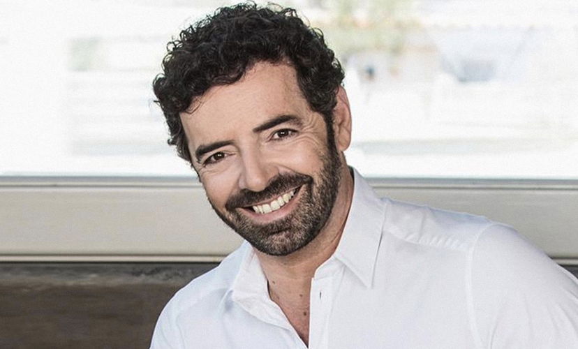 “Alberto Matano è gay?” Il giornalista commenta i rumor sul suo orientamento preview