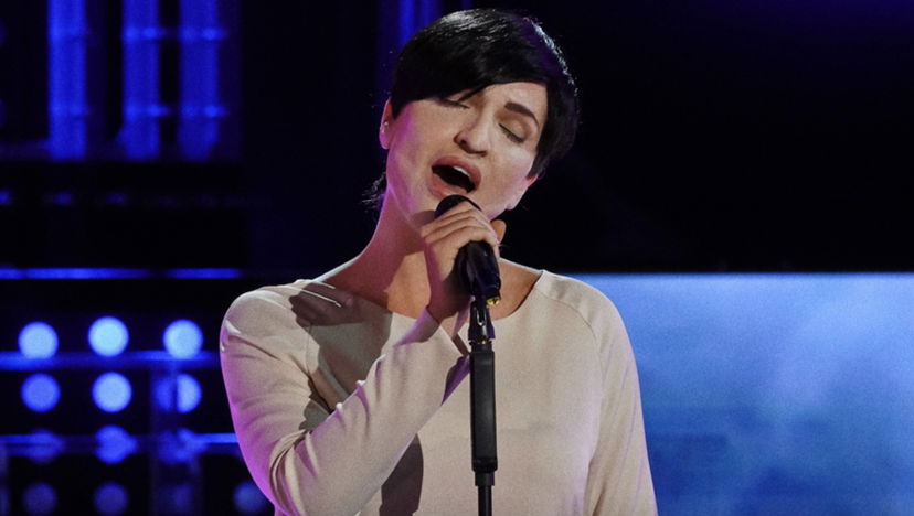 Tale e Quale Show: Carolina Rey imita Arisa e convince tutti preview