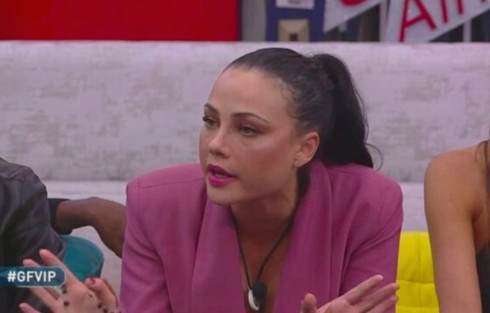 Adua smentisce di aver fatto outing a Morra, ma Dayane la sbugiarda preview