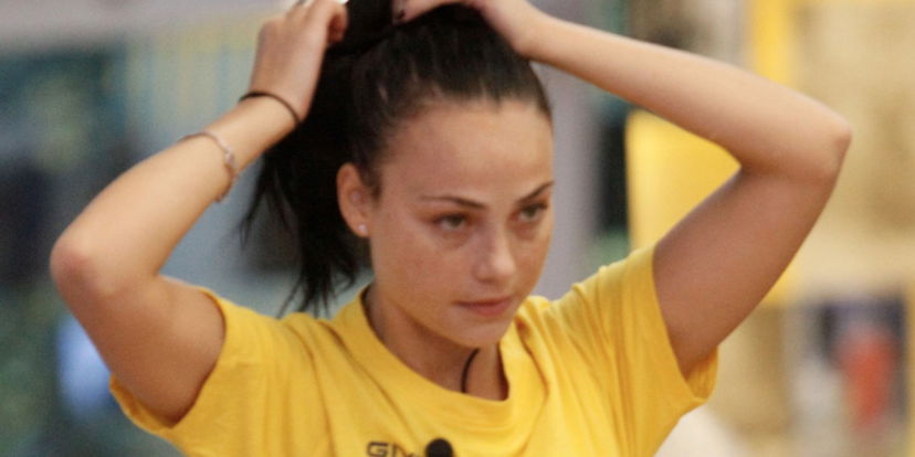 Adua ammette di aver sbagliato a fare outing, ma punta il dito contro Dayane e Matilde. “Non sono sante” preview