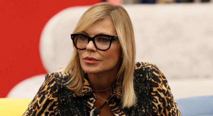 Matilde Brandi suggerisce ad Adua un modo per uscire dal pasticcio dell’outing di Morra preview