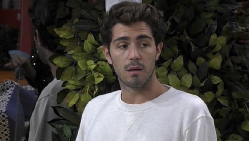 Tommaso Zorzi dopo una forte crisi vuole abbandonare il GF Vip e si toglie il microfono preview