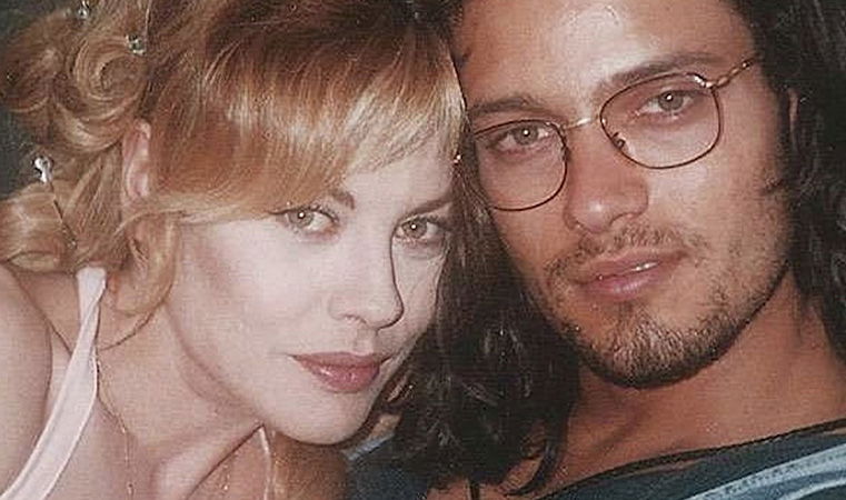 Eva Grimaldi: la verità sulla sua (falsa) storia con Gabriel Garko preview