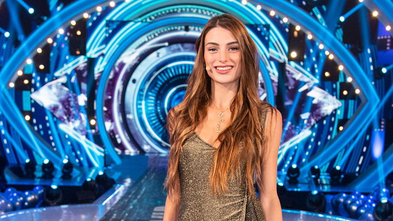 Franceska Pepe, Signorini svela: “Il fidanzato l’ha lasciata perché spendeva troppo” preview