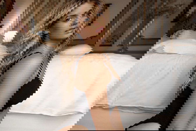 Mughini su Sara Croce: “Ce l’ha scritto in faccia che devi pagarla” preview