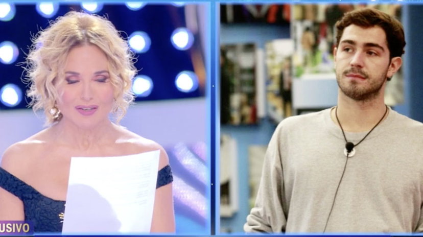 Barbara d’Urso scopre chi è Simone, l’ammiratore di Zorzi: la lettera per Tommaso preview