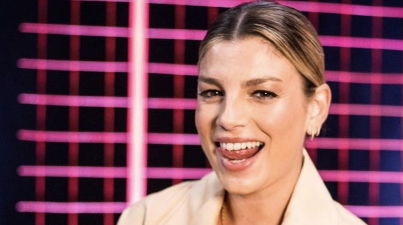Emma Marrone asfalta un omofobo e difende Blue Phelix e suo fratello preview