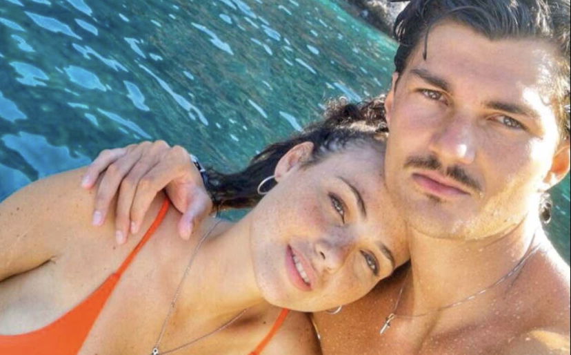 Rosalinda ha paura che Julian l’abbia lasciata: il fidanzato registra un video dove spiega tutto preview