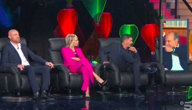 Gerry Scotti in collegamento a Tu Si Que Vales perché positivo al CoronaVirus preview