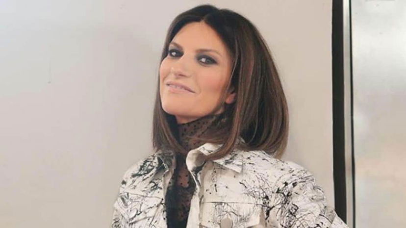 Laura Pausini su Maradona: “Uomo poco apprezzabile” article-post
