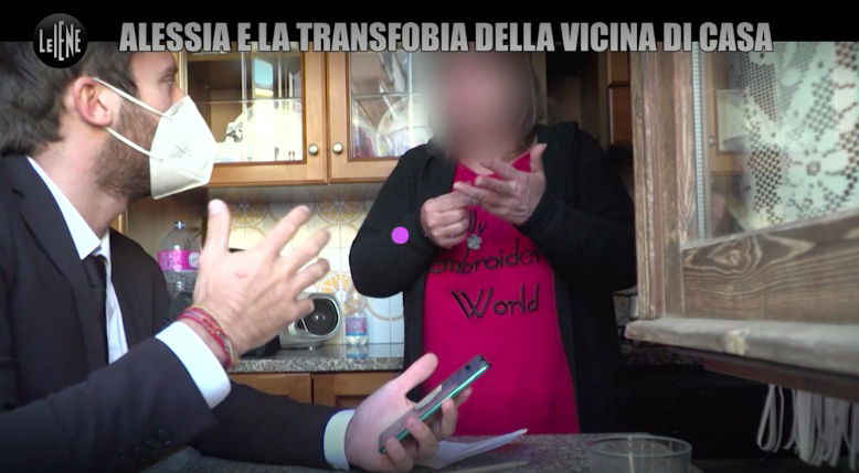 Altavilla Irpina, adolescente trans perseguitata da una donna. Interviene Vladimir Luxuria preview