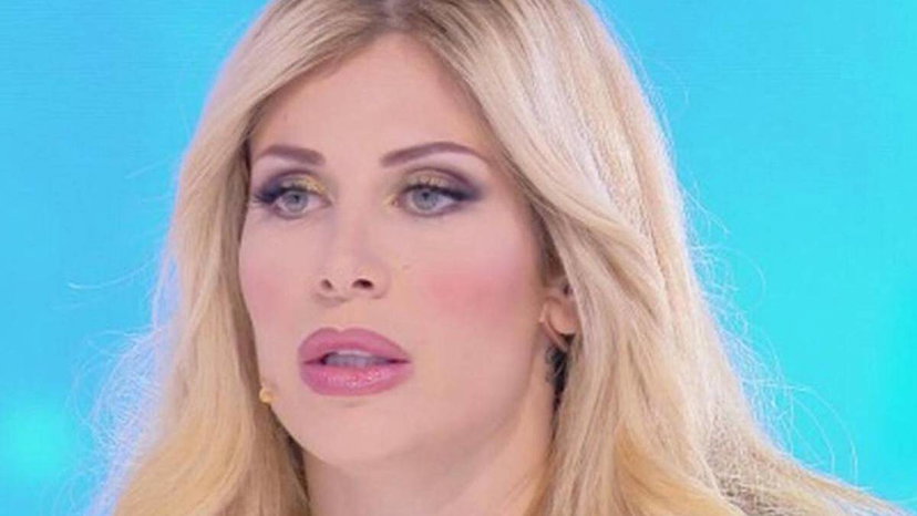Paola Caruso: “Da Signorini non posso andare e la Carlucci non mi vuole” preview