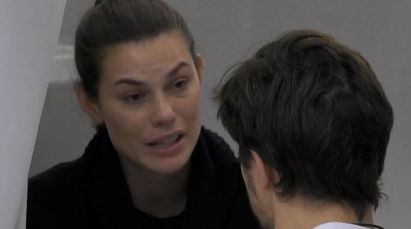 Dayane Mello piange e chiede scusa a Zelletta, lui sul presunto tradimento ammette: “Io so i nomi” preview