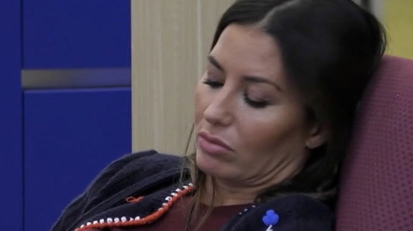 Elisabetta Gregoraci crolla e parla delle gieffine: “Mi hanno isolata” preview