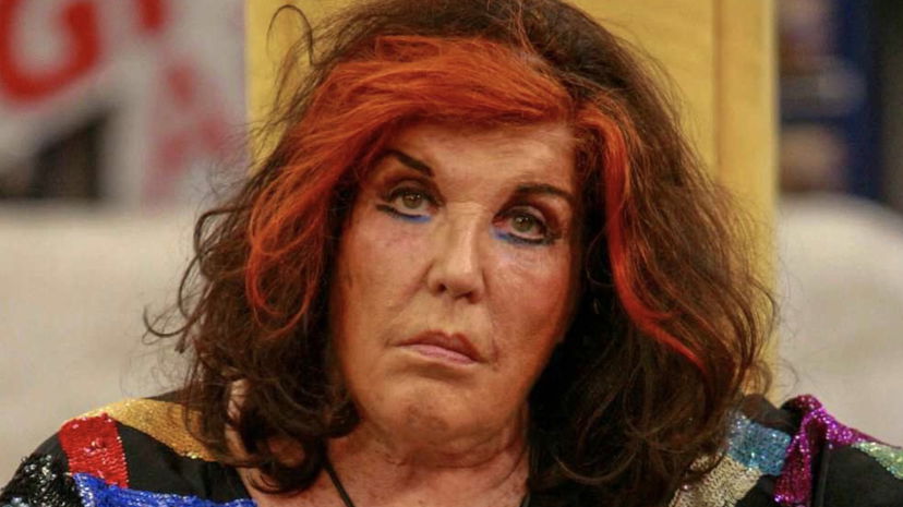 Patrizia De Blanck risponde a chi l’ha accusata di scarsa igiene e spiega il puzzo della sua camera al GF preview