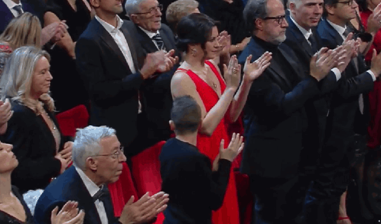 Sanremo 2021, il Prefetto tuona: “Niente pubblico, il DPCM è chiaro”. La Rai valuta un piano B article-post