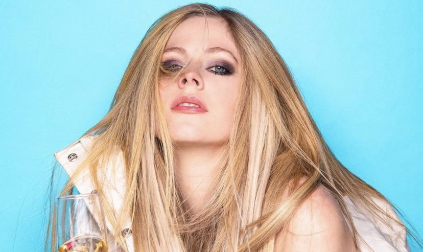 Avril Lavigne è tornata con ‘Flames’ il duetto con Mod Sun preview