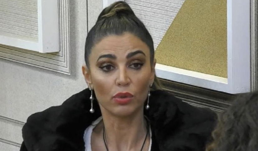 Cecilia Capriotti fa infuriare un ex gieffino: “Momenti di forte nervosismo nel backstage” preview