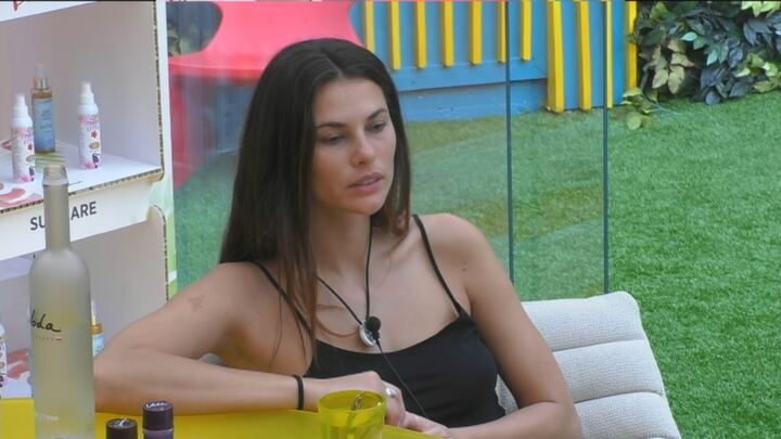 Dayane Mello, la pagina brasiliana da 16 milioni fa un appello: “Facciamola vincere perché deve riscattarsi” preview