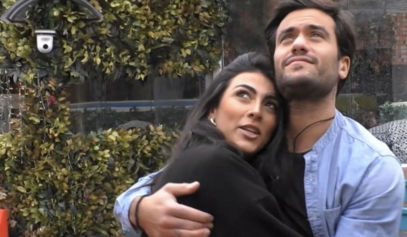 Giulia Salemi e Pierpaolo Pretelli: fuori dalla casa urlano e li avvisano che il GF Vip finirà il 26 febbraio preview