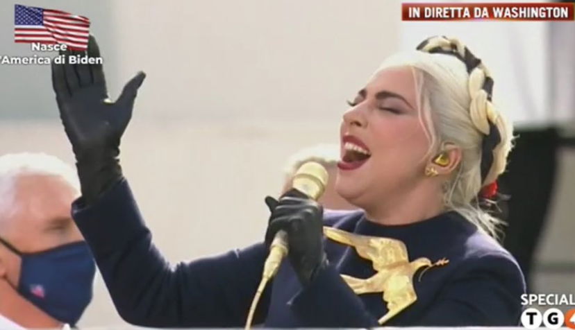 Lady Gaga canta l’inno nazionale americano all’Inauguration Day di Joe Biden preview