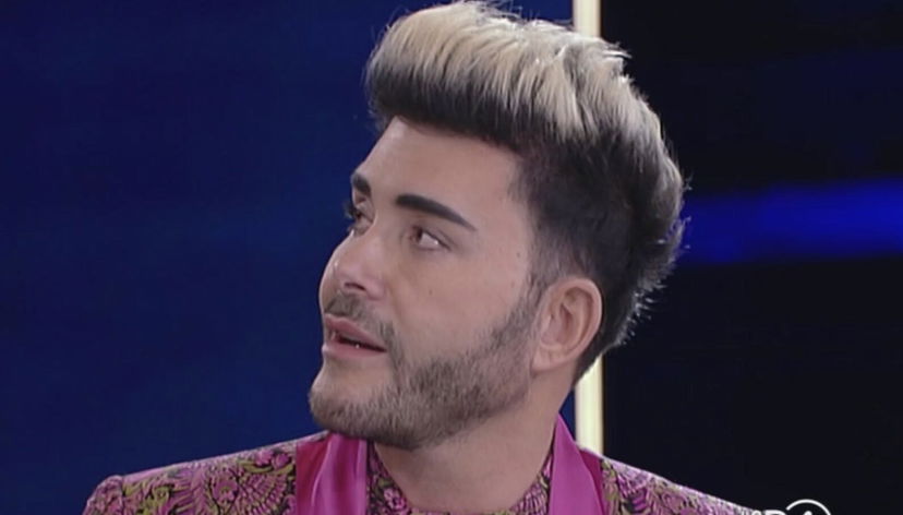 Maria De Filippi, arriva la richiesta di Urtis: “Portami al Trono Gay” preview