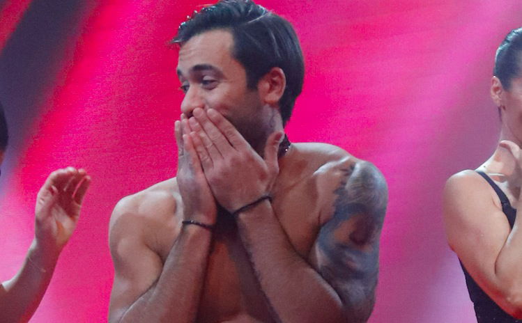 Pierpaolo Pretelli: le mutande rosse sfoggiate a Capodanno sono super trash preview