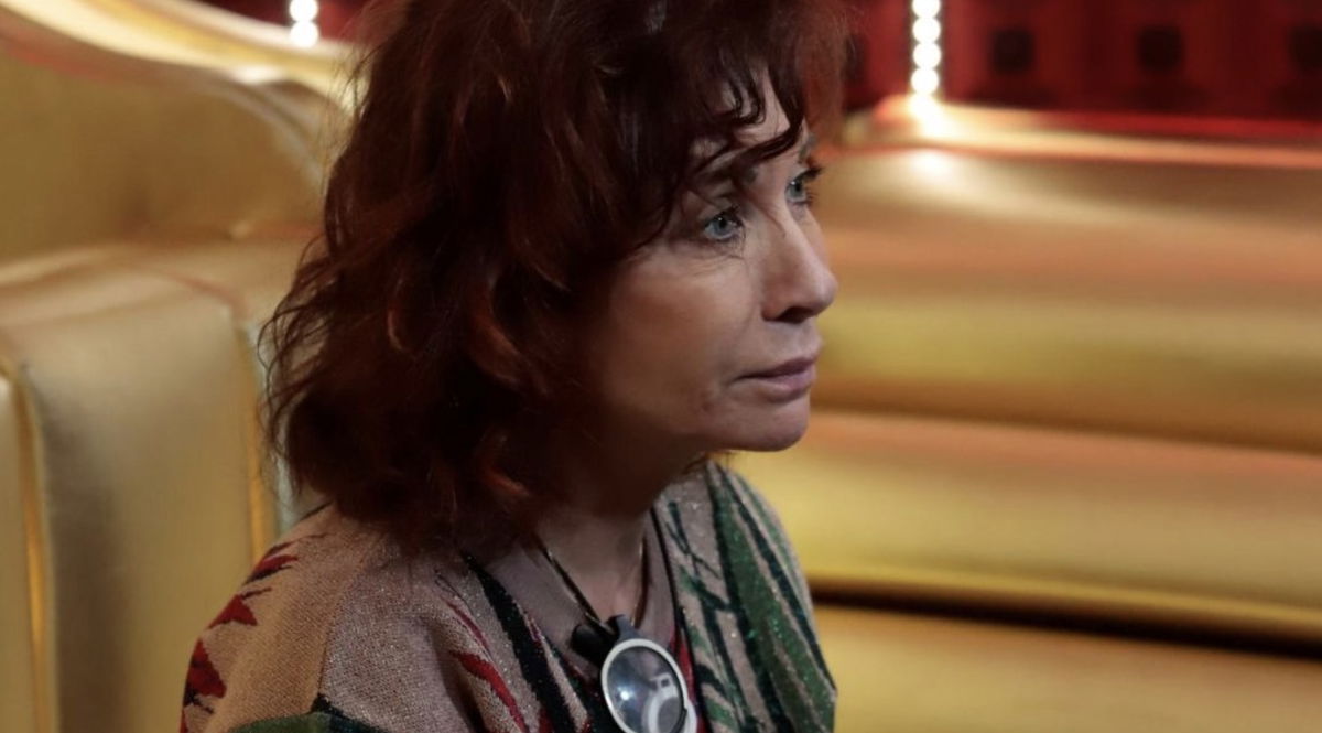 Alda D’Eusanio prima di uscire dal GF Vip ha fatto un’altra dichiarazione choc: “Ecco il nome di chi ha distrutto Mia Martini” article-post