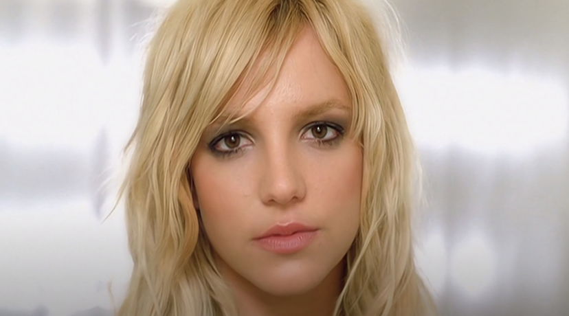 Britney Spears incontra un amico e il padre la mette in punizione per 3 settimane: “Non può vedere nessuno” preview